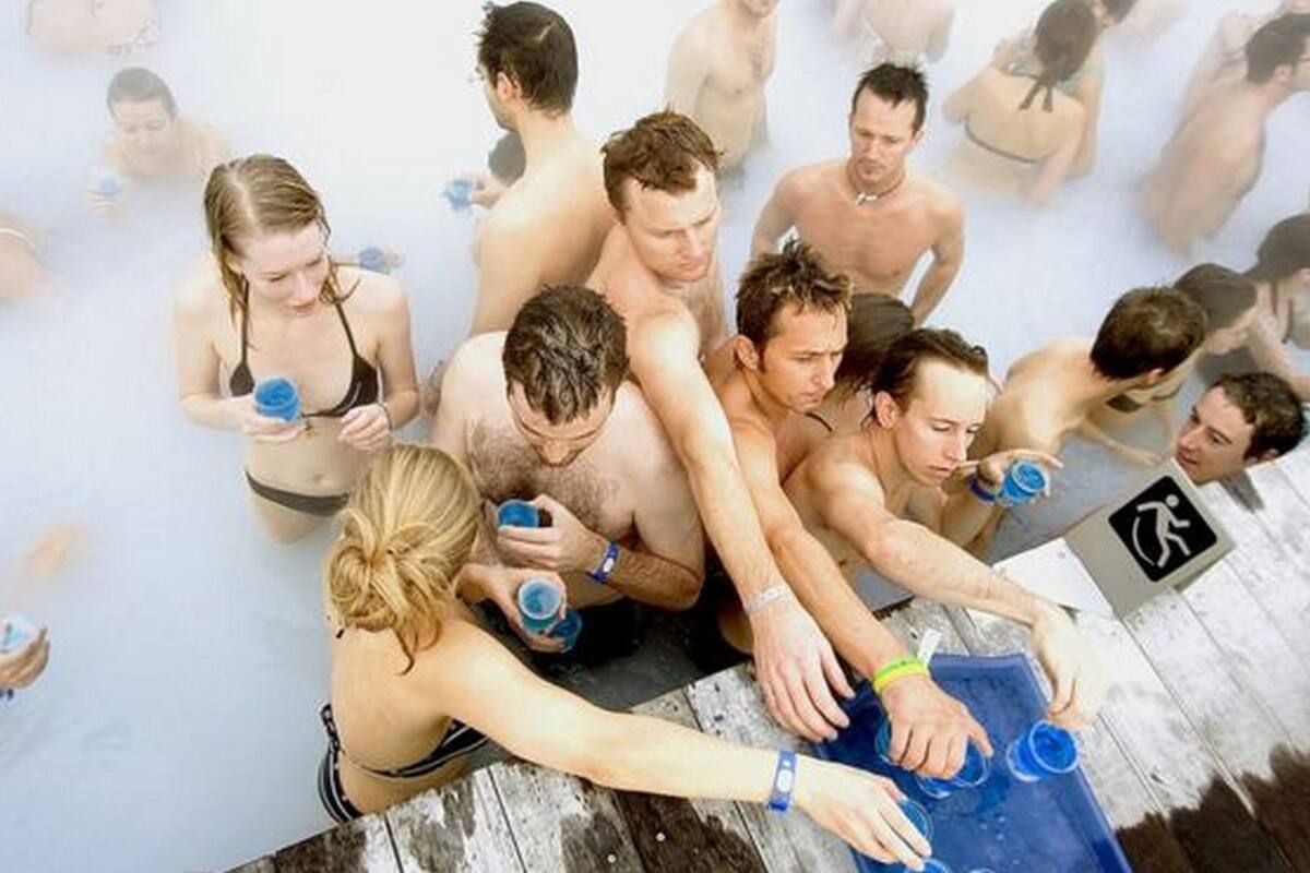 Blue Lagoon, la Laguna Azul de Islandia, es uno de los lugares más visitados