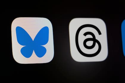 BlueSky confirmó que ya tiene 30 millones de usuarios; Threads alcanzó la marca de los 320 millones
