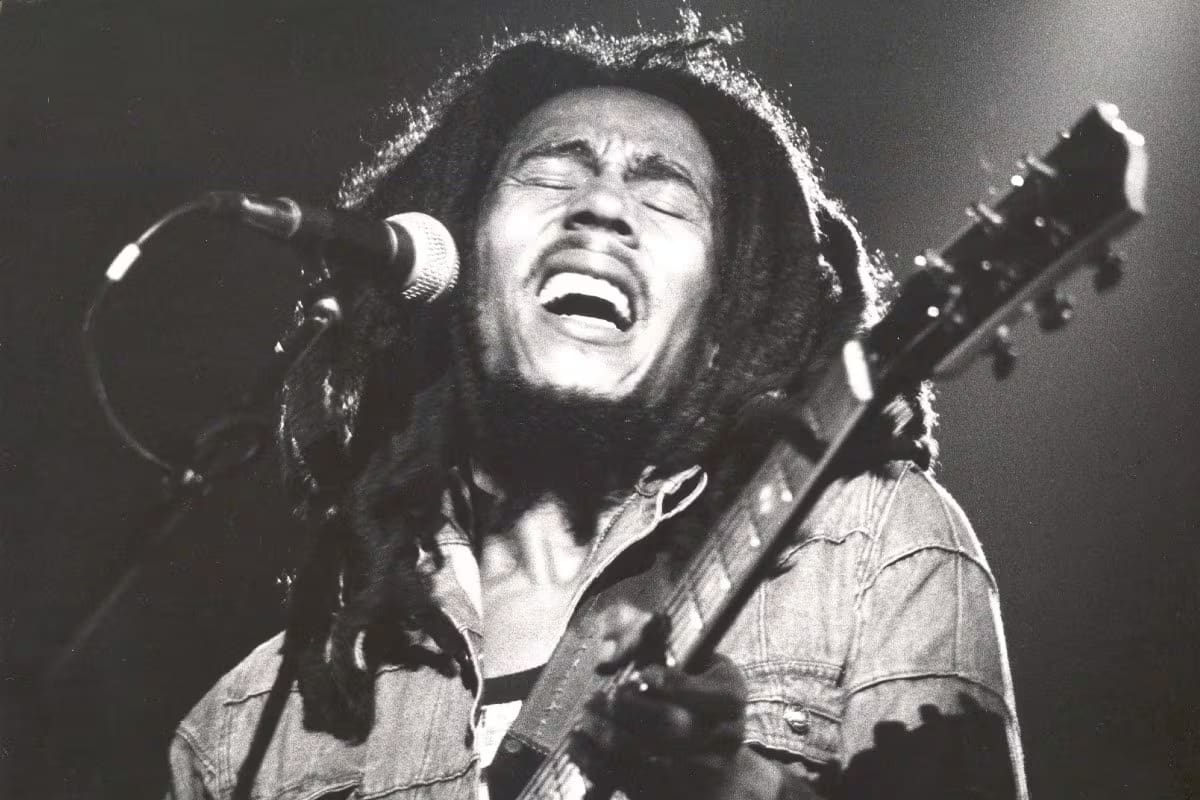 Bob Marley y su cita del día sobre las personas que pueden transformar nuestra vida