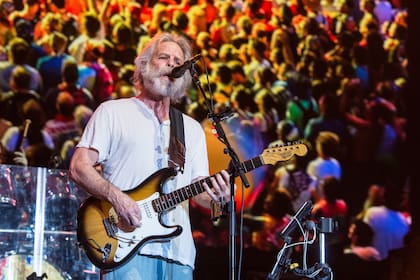 Bob Weir, miembro fundador de los Grateful Dead, muere a los 78 años