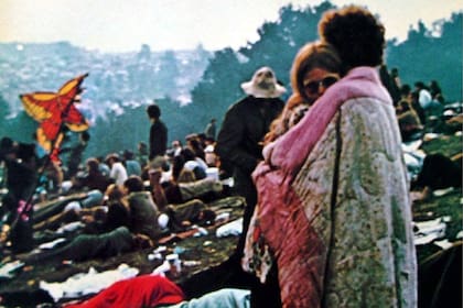 Bobby Kelly y Nico Ercoline quedaron retratados por el fotógrafo Burk Uzzle en la segunda jornada de Woodstock