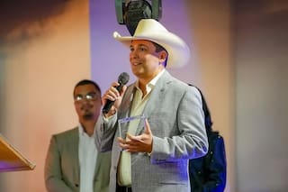 La estrella del Tex-Mex que es candidato en una zona de Texas donde el 90% son latinos