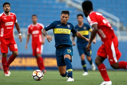 Mauro Zárate hizo su primer gol en Boca: concretó el empate parcial