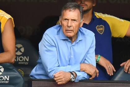 Miguel Angel Russo, entrenador de Boca, durante el encuentro que su equipo empató 1-1 en la Bombonera por la Copa Diego Armando Maradona.