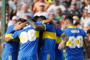 Boca celebra, una vez más: con el 1-0 a Sarmiento en Junín, lleva 15 partidos sucesivos sin derrotas y cada día está más cerca de ser campeón de la Liga Profesional de Fútbol.