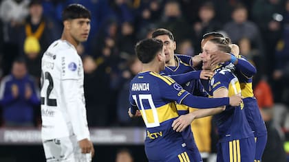 Boca Juniors dio vuelta el resultado en dos minutos, apenas iniciado el segundo tiempo