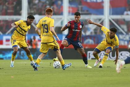 Boca Juniors y San Lorenzo protagonizan el partido más importante de la fecha; se enfrentan en la Bombonera luego de tres años