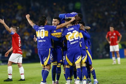 Boca le ganó por 2-0 a Estudiantes