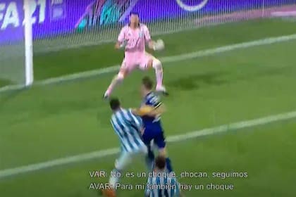 Un antiguo Boca-Racing de Libertadores, con los audios del VAR en cuatro jugadas polémicas