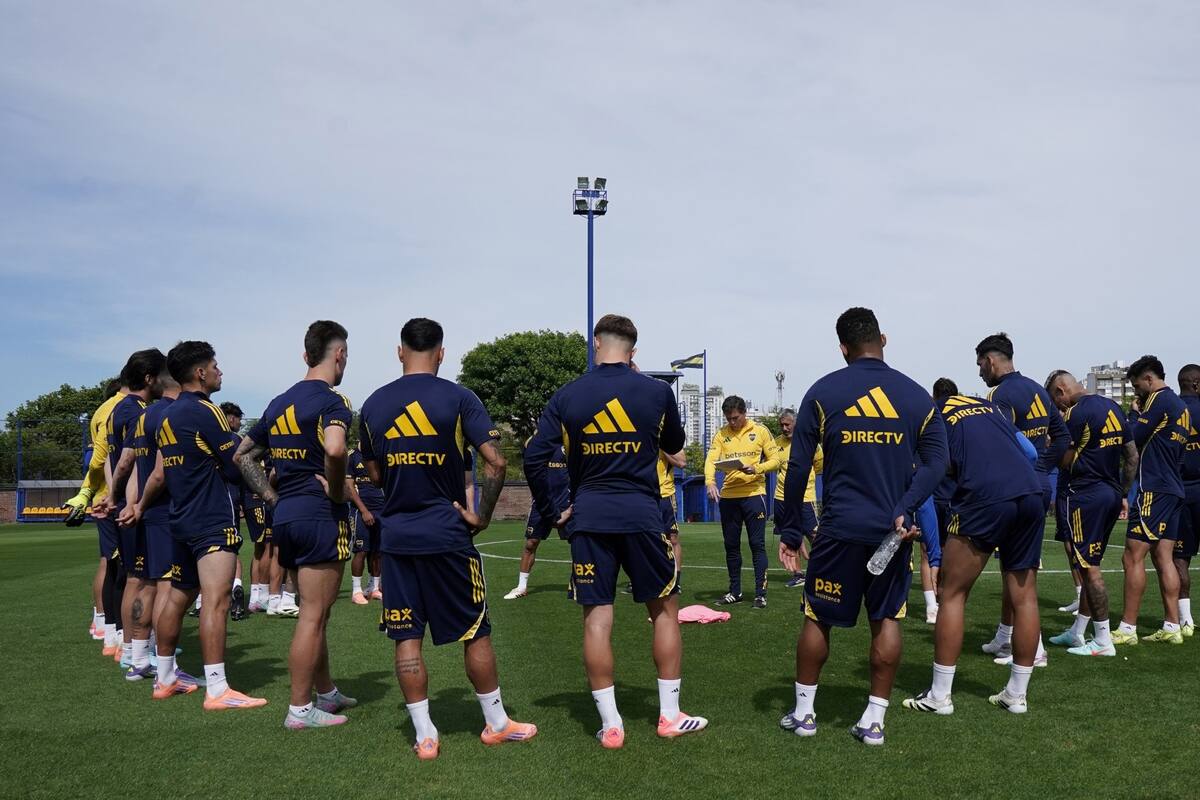 Boca se entrena en Ezeiza mientras espera la llegada de su primer refuerzo