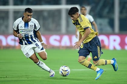Boca viene de conseguir una valiosa victoria como visitante de Talleres, y además, de rendir entresemana en la Libertadores