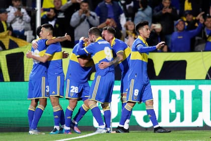 Boca y Quilmes disputaron un primer tiempo muy igualado, pero es el Xeneize quien se lleva la ventaja al entretiempo