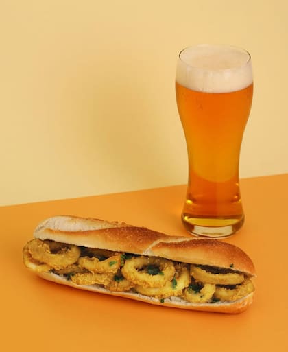 Bocata de calamar, el sándwich de rabas que inspiró este proyecto.