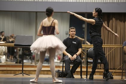 "El mismo ojo, el mismo background", dice Herrera, tienen juntos para conducir al Ballet Estable en esta producción de un clásico agilizado