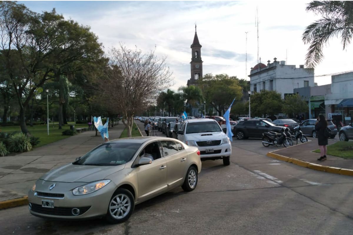 Bocinazo masivo de vecinos y productores en apoyo a Vicentin