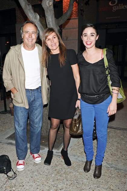 En una foto de archivo, Joan Manuel Serrat y su mujer, Candela Tiffón. Tienen tres hijos (Queco, María y Candela) y cuatro nietos.