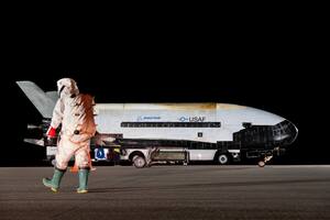 Boeing X-37B, el avión espacial que estuvo 908 días en el espacio (Foto: Twitter)