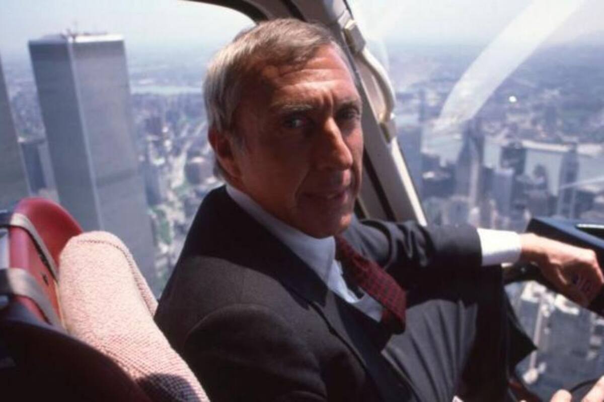 Boesky sobrevolando Nueva York.