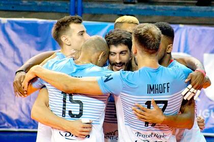 De sus casi 18 años de existencia, Bolívar pasó muchos de festejos; ahora se despide temporalmente de la Liga Argentina, sin fecha de regreso.