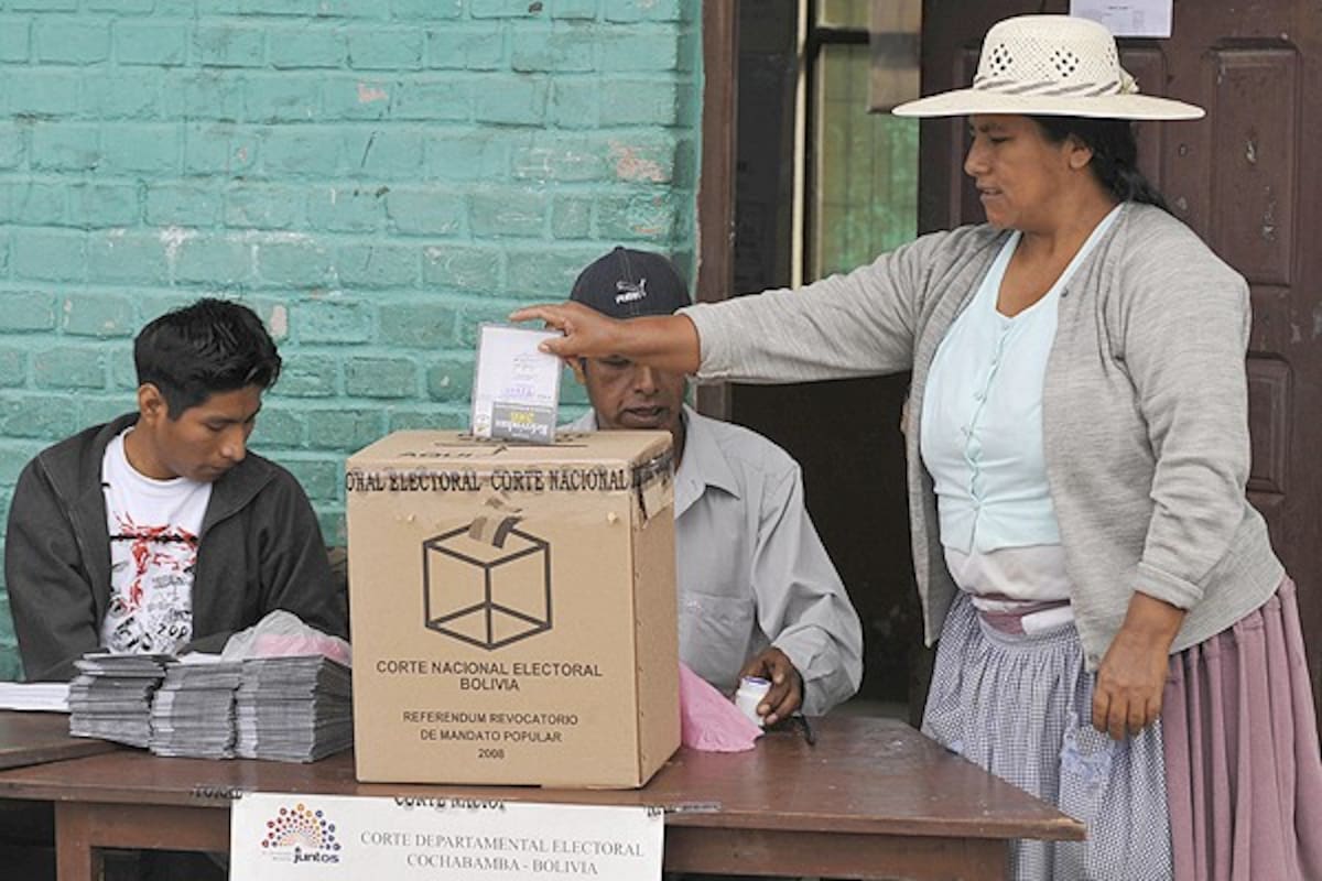 Bolivia acudió a las urnas bajo un clima de tensión