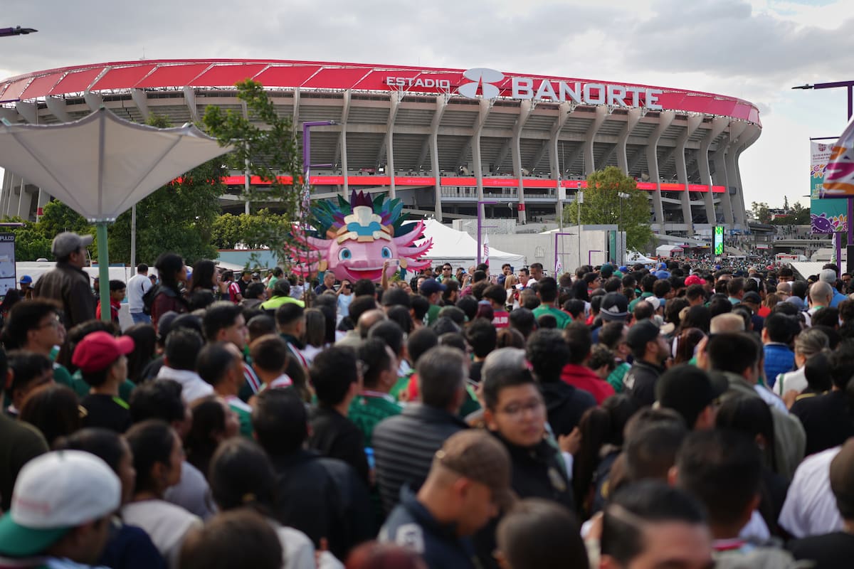 Bolivian coach alleges death threats made to goalkeeper before 6-0 loss and calls for probe
