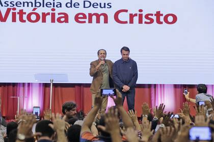 Bolsonaro fue a misa y dijo: “No soy el más capacitado, pero Dios capacita a los elegidos”