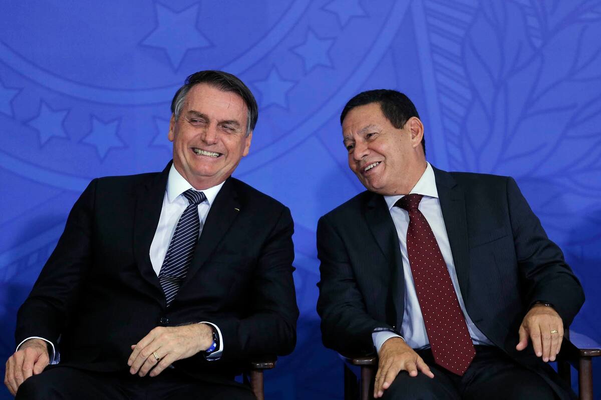 Bolsonaro y , en un acto en el Palacio del Planalto, en Brasilia