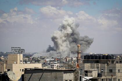 Bombardeos israelíes en el este de Rafah