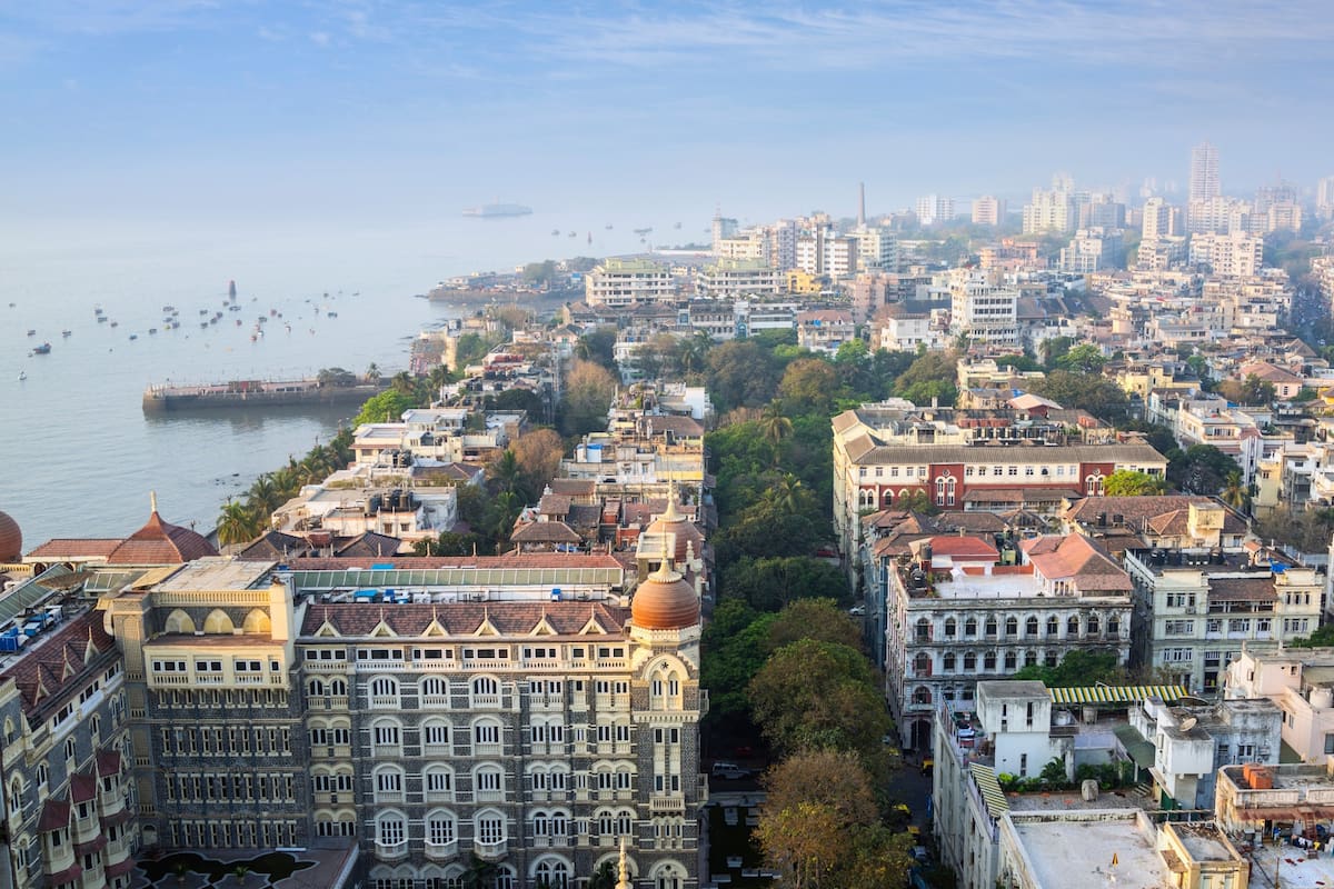 Bombay tiene barrios exclusivos que contrastan con las coloridas y caóticas calles de la ciudad.