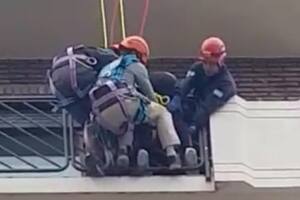 Bomberos de La Matanza le salvaron la vida a una mujer que intentaba suicidarse