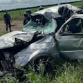 Dos víctimas fatales al volcar una camioneta en la llamada “ruta de la muerte”