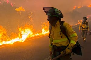 España: seis muertos y más de 50 heridos en un incendio forestal