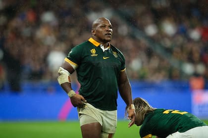 Bongi Mbonambi no será sancionado tras la denuncia que recibió por conducta racista en la semifinal ante Inglaterra