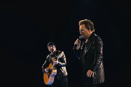 Bono, el cantante de U2, durante el show en el que le dedicó unas palabras al fallecido Alexei Navalny