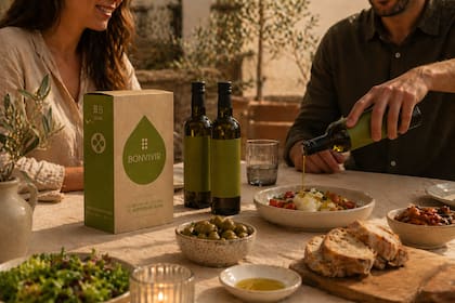 Bonvivir acaba de agregar un nuevo servicio a su curaduría de vinos: una selección de aceites de oliva mensual