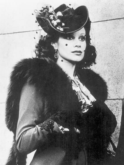 Luisina Brando era Mabel, hija de una familia adinerada del pueblo