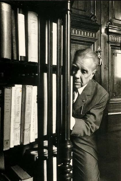 Breve historia de las enciclopedias: entre Diderot, Borges y Wikipedia