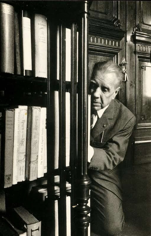 Borges decía que la enciclopedia era su género literario favorito.
