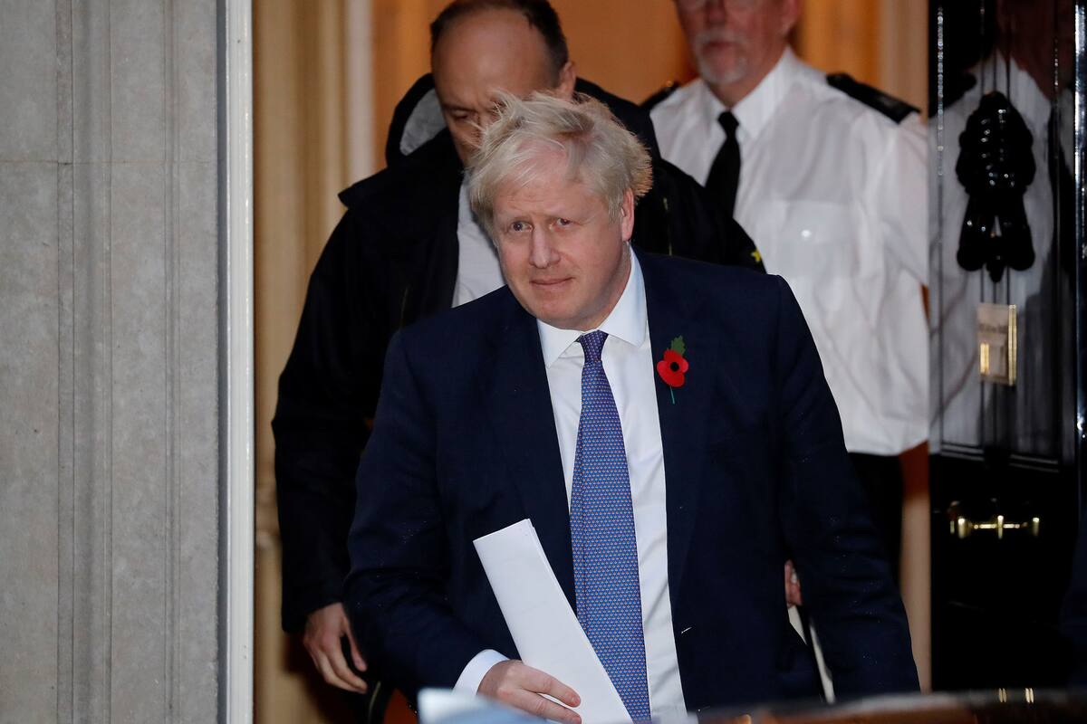 Boris Johnson, ayer, al salir de Downing Street
