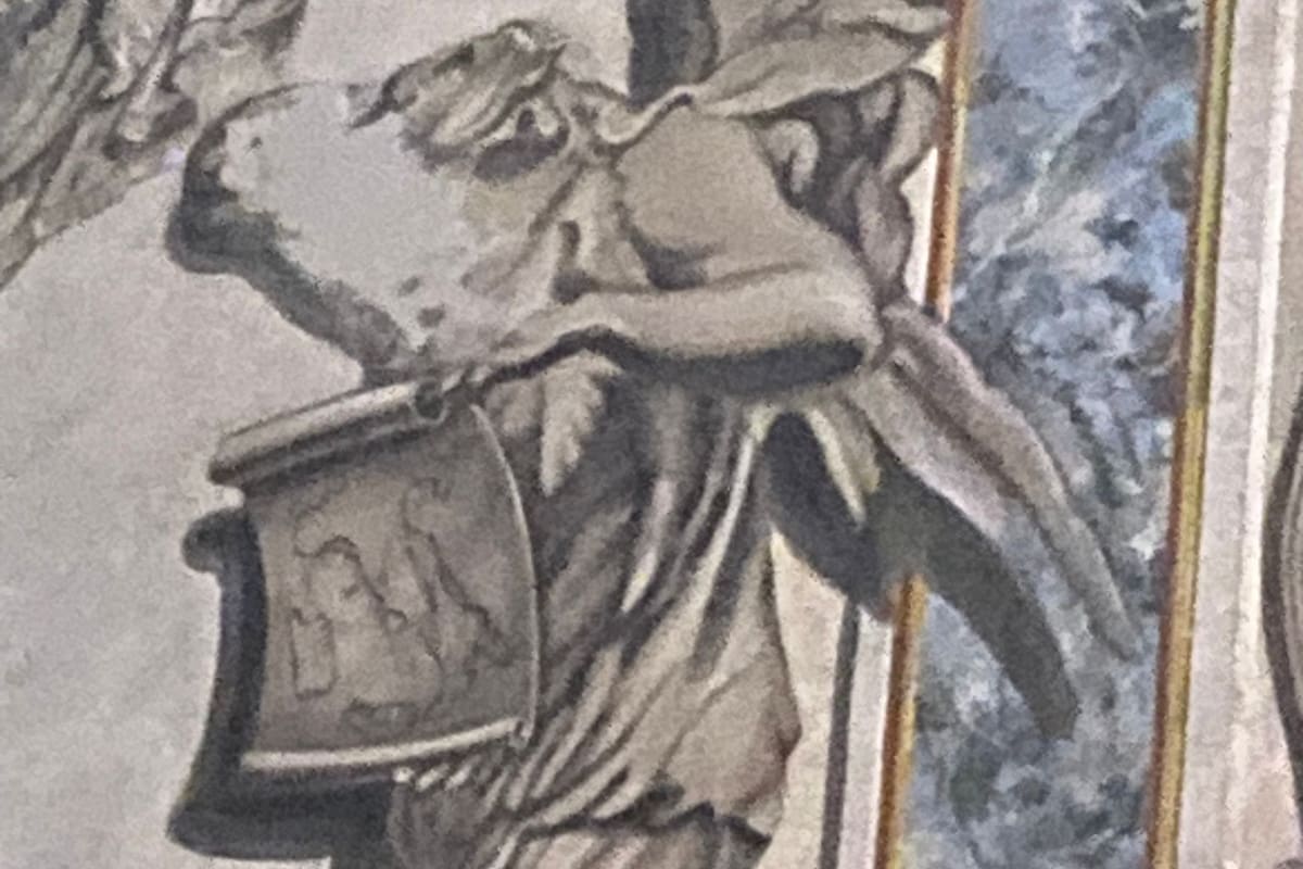 Borraron la cara de Meloni del fresco