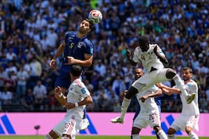 Qatar descontó con un gol inmerecido y pone en aprietos a Bosnia-Herzegovina en la búsqueda de la clasificación