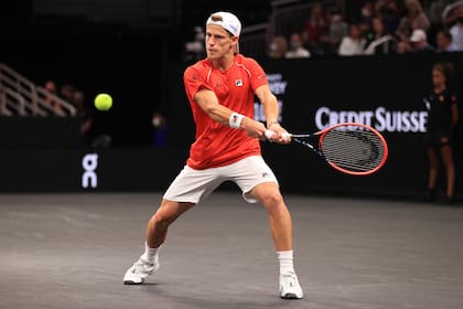 BOSTON, MASSACHUSETTS - SEPTEMBER 24: Diego Schwartzman of Team World plays a shot against Andrey Rublev of Team Europe during the third match during Day 1 of the 2021 Laver Cup at TD Garden on September 24, 2021 in Boston, Massachusetts.   Carmen Mandato/Getty Images for Laver Cup/AFP (Photo by Carmen Mandato / GETTY IMAGES NORTH AMERICA / Getty Images via AFP)