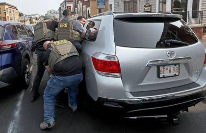 Boston y otras grandes ciudades del país viven un aumento de las detenciones de los agentes del temido ICE.