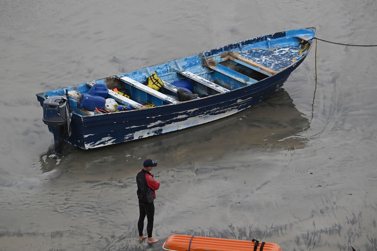 Bote que se cree que transportaba migrantes naufraga en California; hay 3 muertos y 9 desaparecidos
