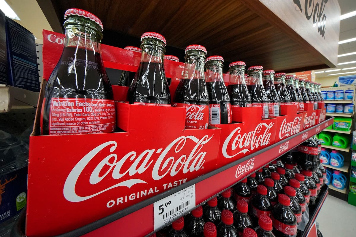 Botellas de Coca-Cola en un supermercado. (AP Foto/Gene J. Puskar)