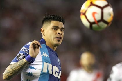 Bou deja el club, después de un flojo semestre.