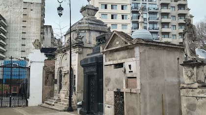 Bóveda Giraso, en el cementerio de la Recoleta, donde el gobierno porteño quiere poner un gift shop