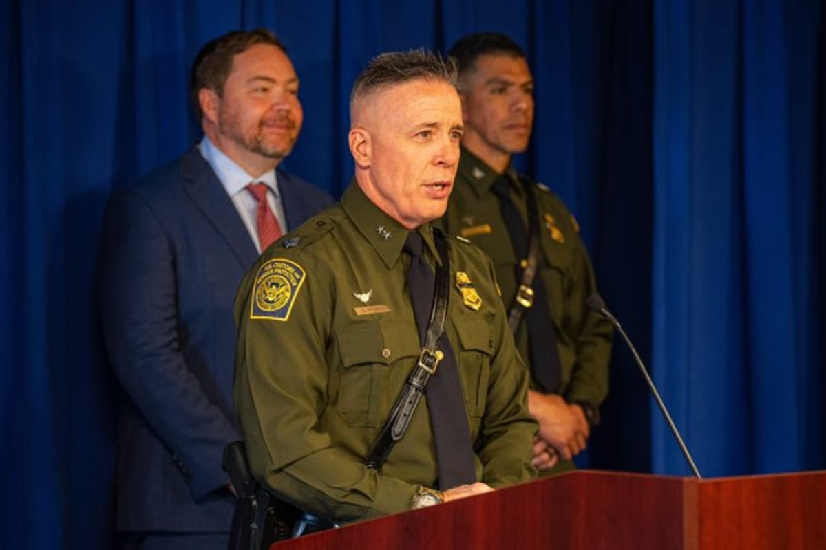 Bovino debía presentarse ante la jueza Sara Ellis todos los días para rendir cuentas sobre los operativos, pero un fallo superior impidió que esto suceda