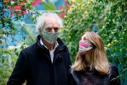 Boy Olmi y Carola Reyna hacen teatro en su casa
