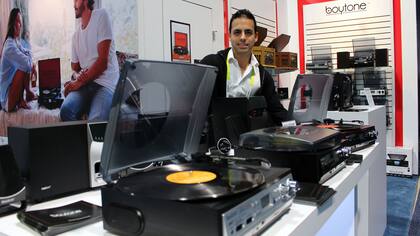 Boytone, otra de las firmas que presentó reproductores de vinilo en la feria CES de Las Vegas